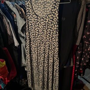 Floral Sleeveless Dress - Black and White